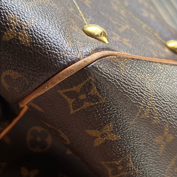 Louis Vuitton Tivoli GM Monogram Shoulder Bag - Picture 12 of 13
